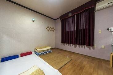 فندق على الطريق Gurye Dream Palace
