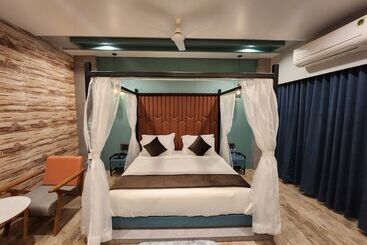 Vits Select Avadh Heritage Resort