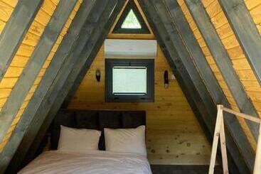 مبيت وإفطار Bunika Bungalov