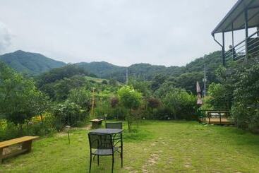 Hongcheon Mangosup Pension