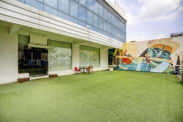 בית מלון כפרי Flagship 700050  Shree United