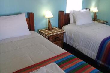 Отель Hostal Quilla Wasi Isla Del Sol