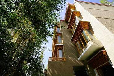 Hotel The Shanti Nest At Boutique