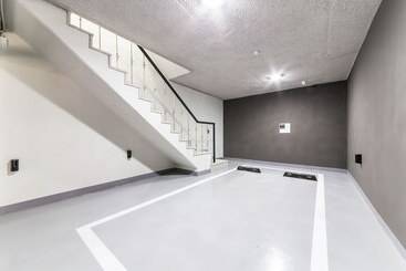 Hwaseong Habibi Drive In Motel