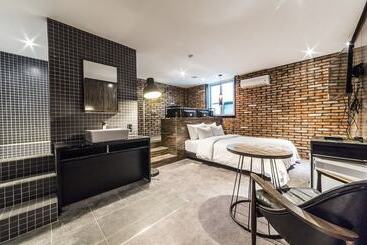 מוטל Goyang Traum