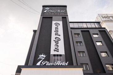 모텔 Gumi Indong Hotel 7 Plus