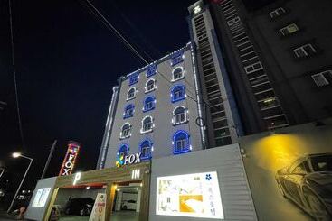 מוטל Gunsan New Fox