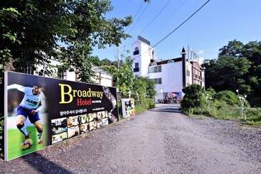 מוטל Hapcheon Broadway