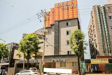 فندق على الطريق Yeosu Hotel The B