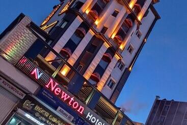 Newton Otel