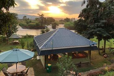 リゾートホテル Jangwani Camp Sagana