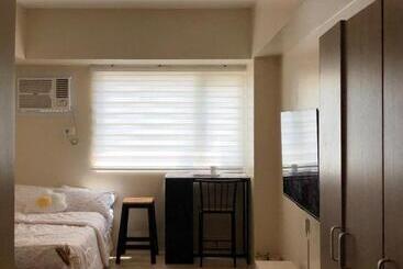 ホテル Homey Studio In Avida Towers Davao