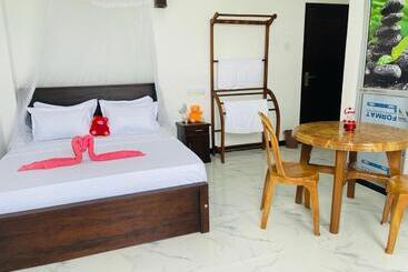 ホテル Blue Waves Ocean Mirissa