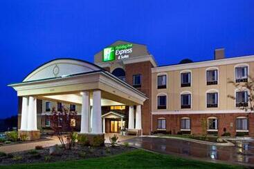 בית מלון כפרי Holiday Inn Express & Suites