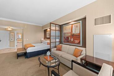 בית מלון כפרי Lucky Gem Penthouse & Luxury Suites At Signature Resort, Balcony Strip View 1607