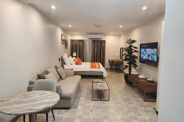 هتل آپارتمان La Grande Residence 10th Floor Deluxe Unit