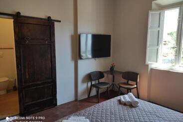 پانسیون B&big Lucca