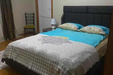 پانسیون Guest House Green House