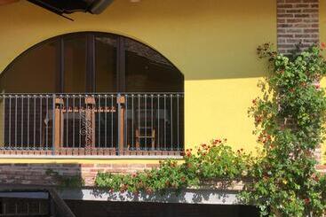 פנסיון La Rosa Rampicante