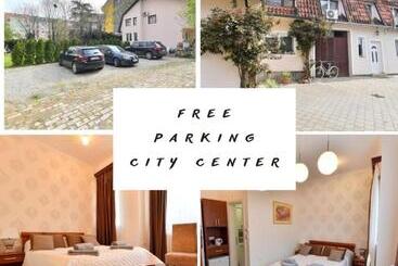 بنسيون Prenoćište Dvorište