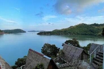 استراحتگاه Borac Bay View