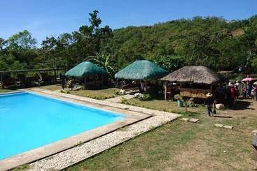 استراحتگاه Sevilleja S Farm Danglas Abra