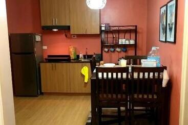 מלון דירות The Loop Condominium