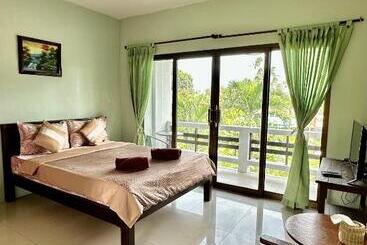 בית מלון כפרי Jigsaw