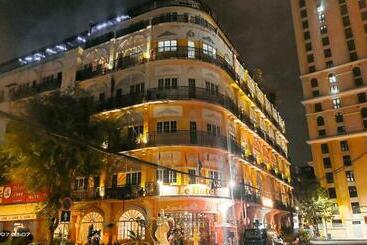 בית מלון כפרי Le Casablanca