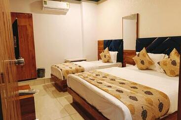 فندق Maan Palace