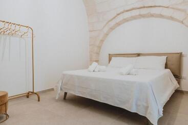 פנסיון Al 22 Suite & Spa Luxury Experience