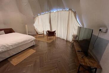 منتجع جلامبنغ Glamping Resort