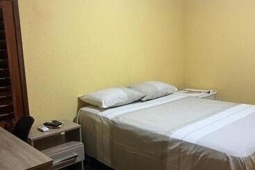 הוסטל Chalé Mix