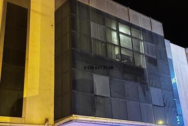 מלון דירות Eros Otel