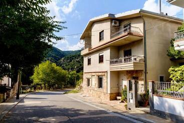 Bed and Breakfast Bb Sa Mangaliana