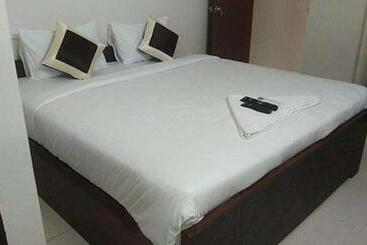 فندق Fabexpress Epic Residency Nr Dlf It Park & Chennai Trade Center