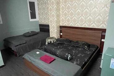 هتل Hostel Zalyspa