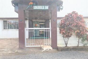 בית מלון כפרי Lonavala Inn