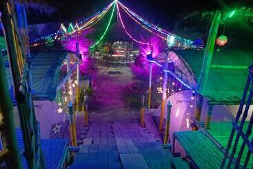 酒店 Shuktara Beach Camp, Mousuni Island