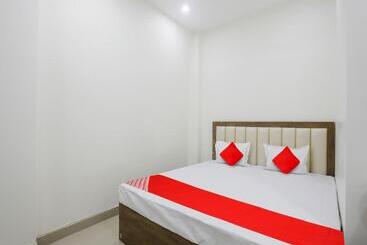 Oyo Flagship Hotel Rahul Service Appartment 2