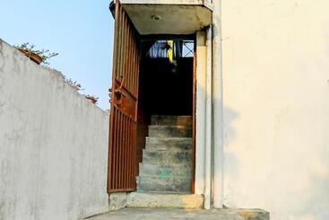 Oyo Hotel Royal Residency