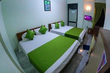 بنسيون Samara Guest Inn