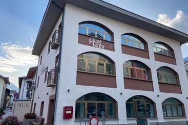 ユースホステル Hosthello Nus