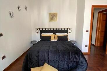 ベッドアンドブレックファースト Domus Purpurea