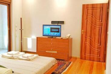 민박 özçelik Apartmanı