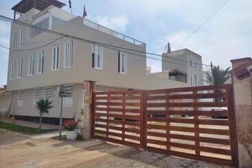 ペンション Casa Miramar