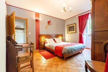 膳宿费 Domaine De Chanteperdrix