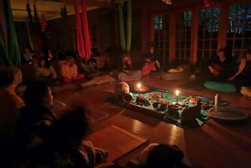 מלון דירות Reeds