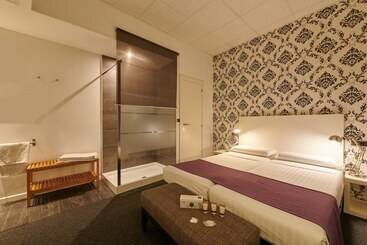 Общежитие Hostal Mayerling Centro