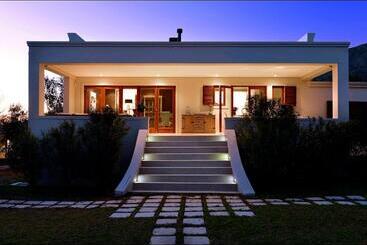 تختخواب و صبحانه Residence Vive La Vie